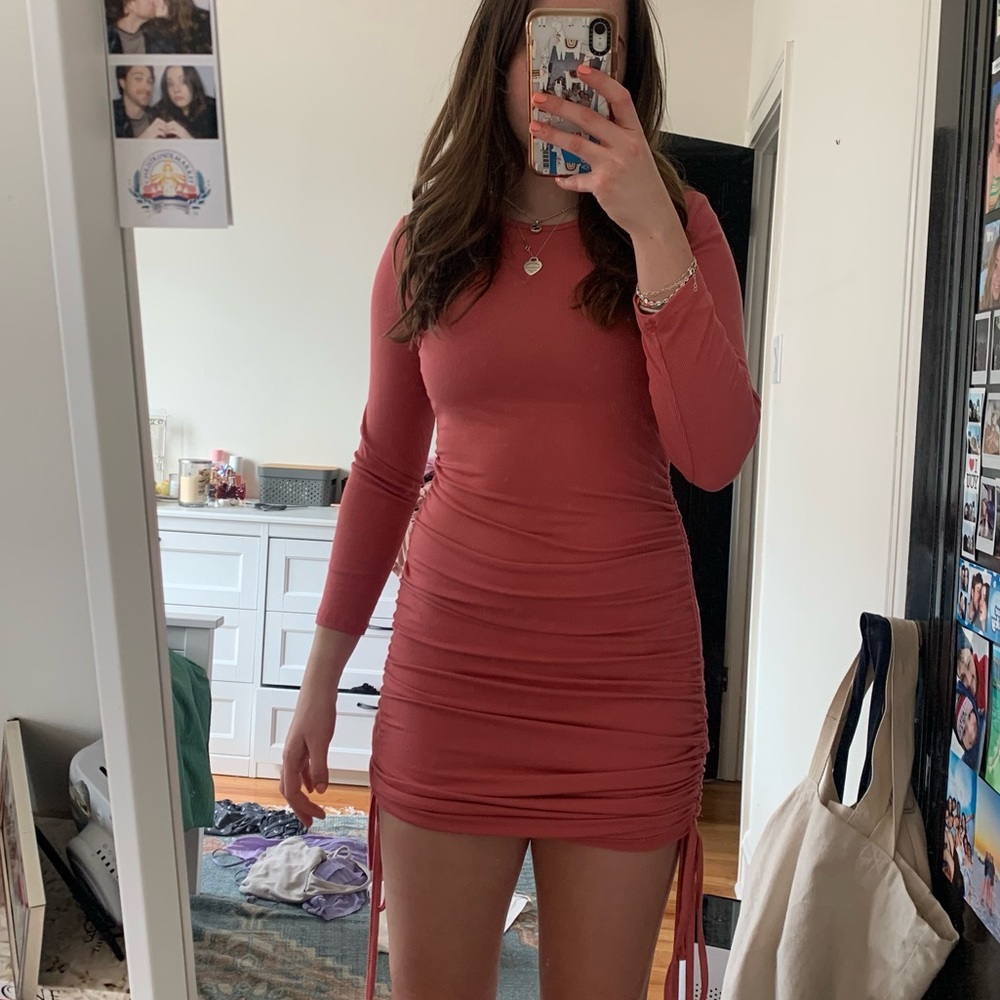 cute spring dress!